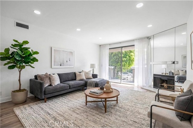 Front Image Thumbnail for CRSR25235433