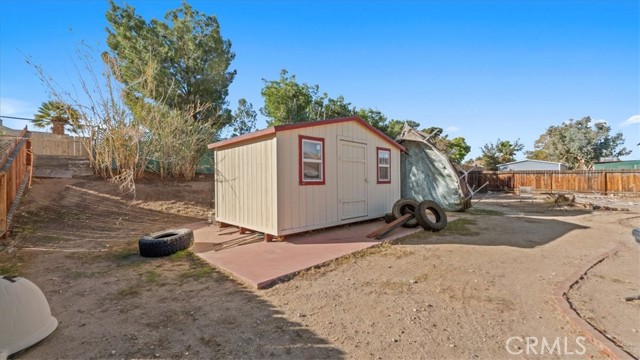Detail Gallery Image 26 of 33 For 14219 Luna, Victorville,  CA 92392 - 3 Beds | 2 Baths