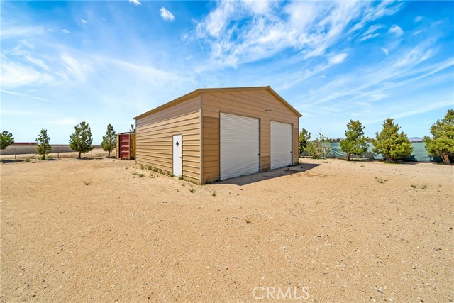 Detail Gallery Image 5 of 65 For 7315 W Avenue A8, Lancaster,  CA 93536 - 3 Beds | 3 Baths