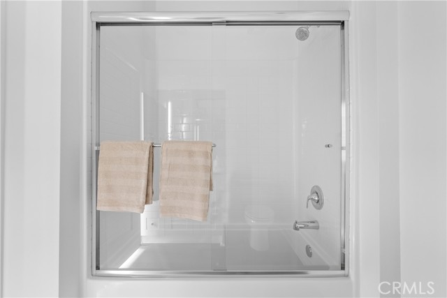 Detail Gallery Image 20 of 25 For 9423 1/2 N Sepulveda Blvd. #3,  North Hills,  CA 91343 - 2 Beds | 2/1 Baths