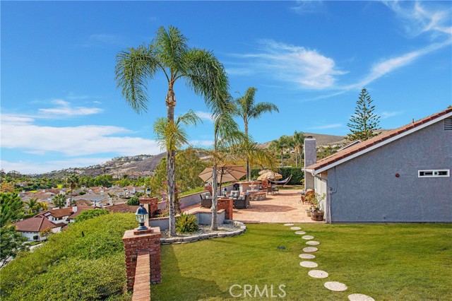 1202 Ganado, San Clemente CA: https://media.crmls.org/medias/53e056cd-f00c-4dfd-a658-01ffaa8ba799.jpg