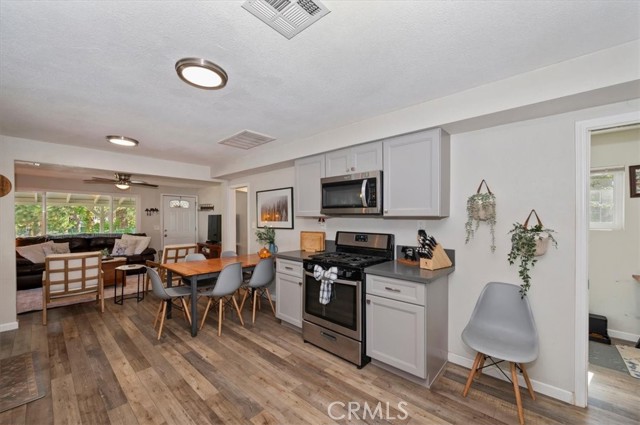 396 Log, Crestline, CA 92325