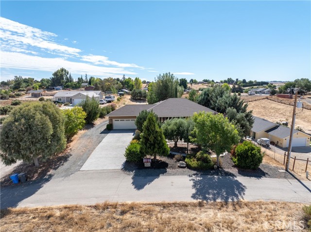 Detail Gallery Image 6 of 68 For 8230 Baron Way, Paso Robles,  CA 93446 - 3 Beds | 2 Baths