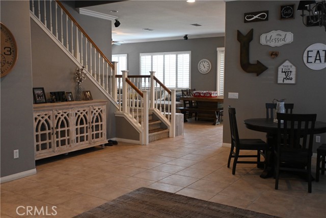 Detail Gallery Image 5 of 14 For 21109 Cross Creek, Saugus,  CA 91350 - 4 Beds | 3/1 Baths