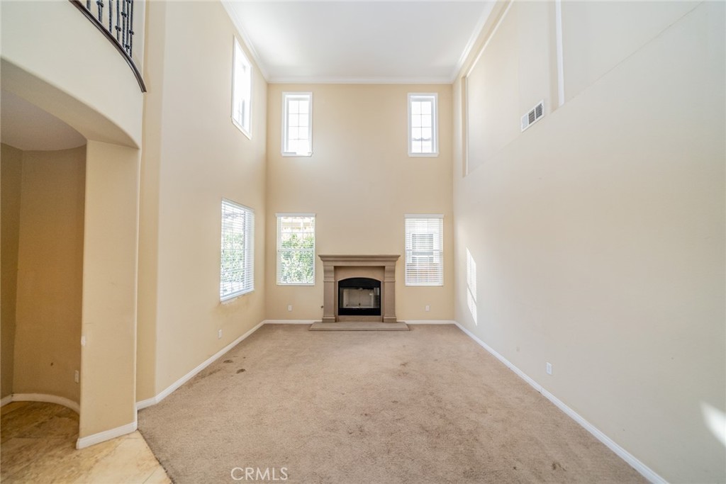 MLS #OC25055546 image #5