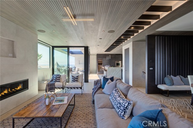 405 26th Street, Manhattan Beach, California 90266, 4 Bedrooms Bedrooms, ,1 BathroomBathrooms,Residential,Sold,26th Street,SB21203664
