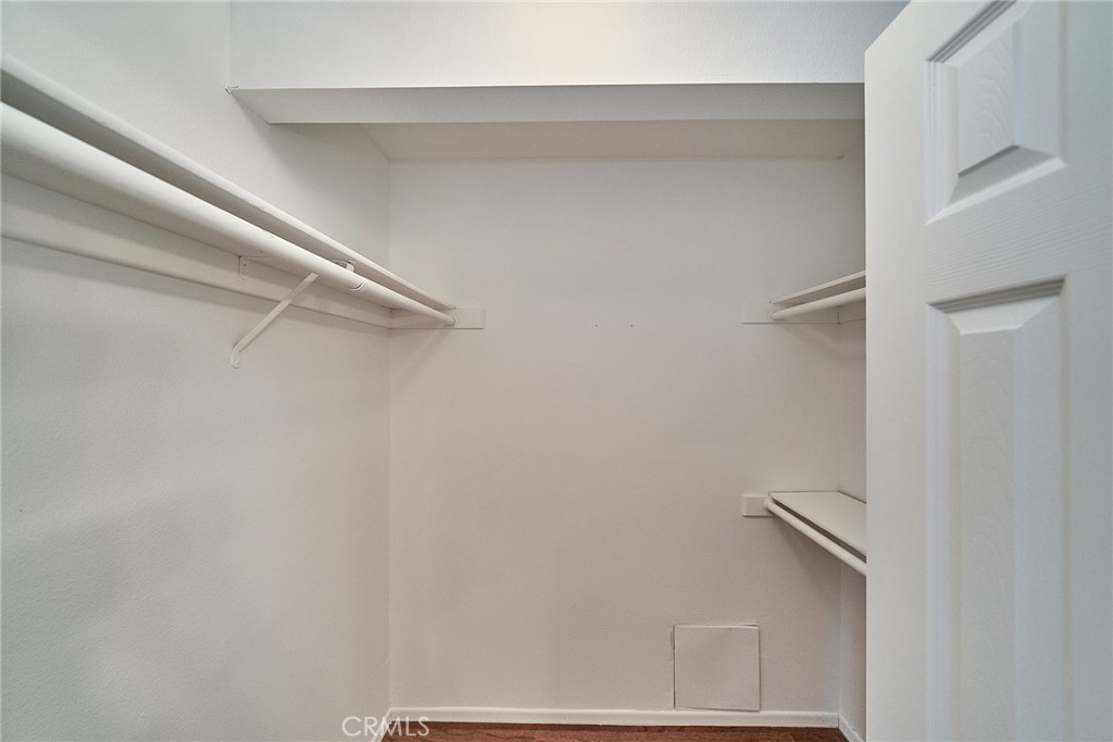 https://media.crmls.org/medias/53e416a9-d0bd-4f9e-8b30-1f6d08cae9c5.jpg?preset=X-Large