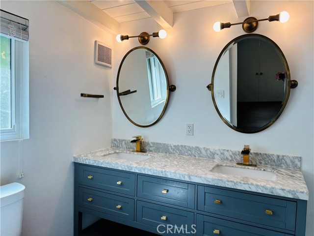 Detail Gallery Image 11 of 25 For 4283 Morro, Woodland Hills,  CA 91364 - 3 Beds | 2 Baths