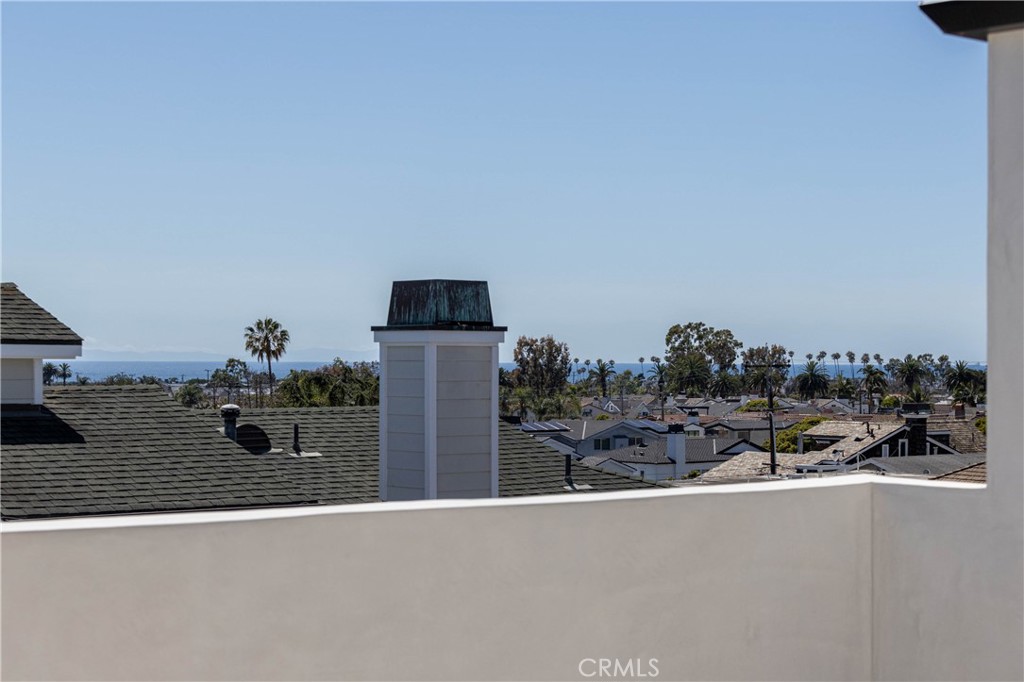 https://media.crmls.org/medias/53e5d798-3637-44aa-8156-f34404d6fd2c.jpg?preset=X-Large