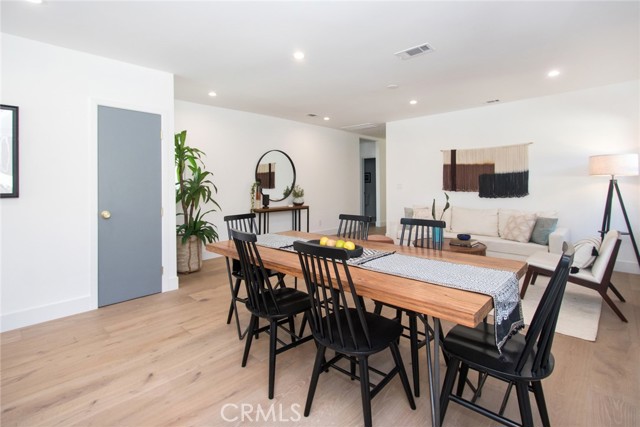 5126 Chesley Avenue, Los Angeles CA: https://media.crmls.org/medias/53e5d887-9cd1-4780-beb0-a0ae26daa411.jpg