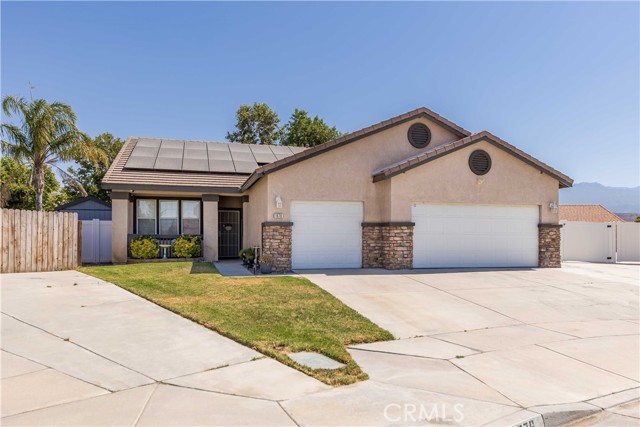 Detail Gallery Image 1 of 1 For 1876 Anjou Ct, San Jacinto,  CA 92583 - 4 Beds | 2 Baths