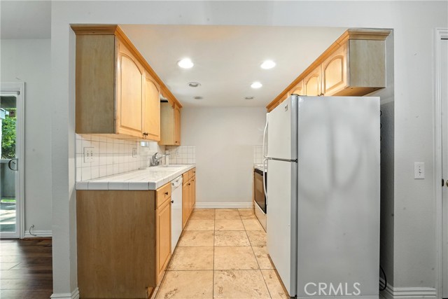 1727 Brea Boulevard, Fullerton CA: https://media.crmls.org/medias/53e5efa6-66b4-4a81-b357-6eab7b52b484.jpg