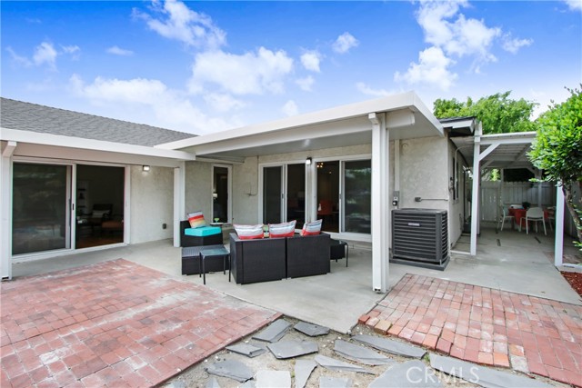 927 Alta Loma Drive, Corona CA: https://media.crmls.org/medias/53e630d0-c82f-43a3-b20f-5e501585c019.jpg