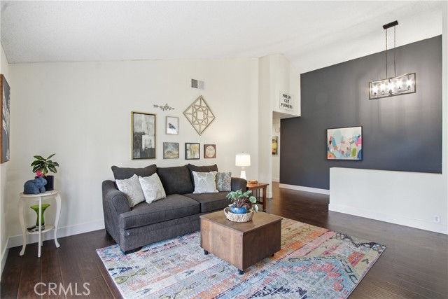 Detail Gallery Image 6 of 35 For 17430 Crawford, Lake Elsinore,  CA 92530 - 3 Beds | 2 Baths