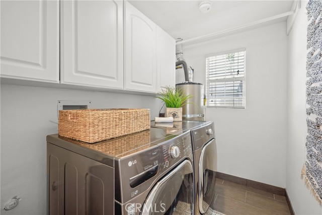2482 New York Drive, Altadena CA: https://media.crmls.org/medias/53e823ed-96e2-4815-9fe4-f8e42722f62c.jpg
