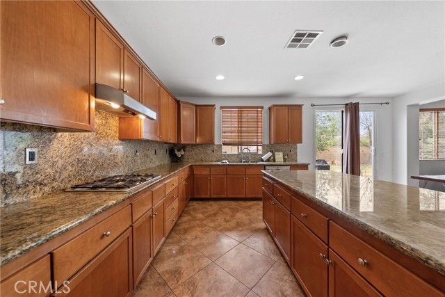 31637 Meadow Lane, Winchester CA: https://media.crmls.org/medias/53e847d8-49a0-4451-b825-e91a63413e20.jpg