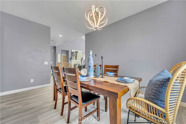 Detail Gallery Image 7 of 20 For 37757 Sabra, Palmdale,  CA 93552 - 5 Beds | 3 Baths