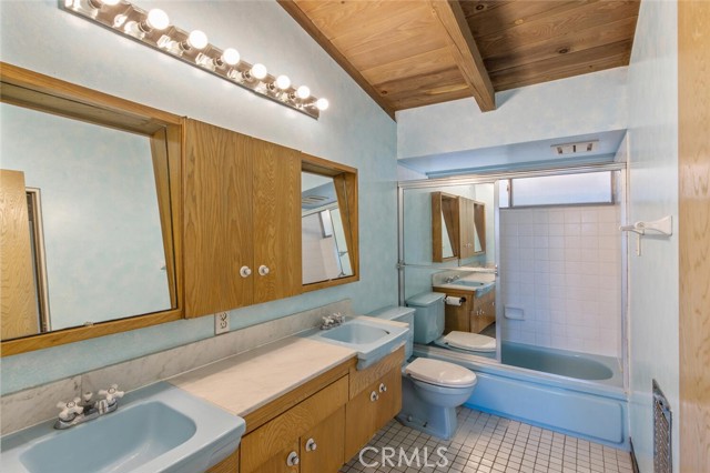 2869 Anchor Avenue, Los Angeles CA: https://media.crmls.org/medias/53e97758-1da5-4dcc-bb24-a36cbbfc2e8a.jpg