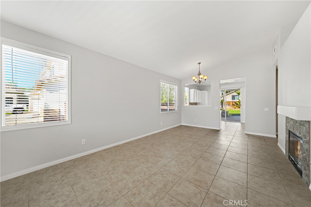 MLS #SW25219975 image #2