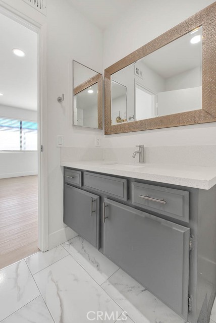 Detail Gallery Image 32 of 42 For 13961 Osborne St #210,  Arleta,  CA 91331 - 2 Beds | 2 Baths