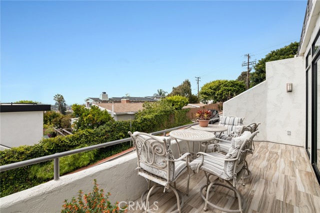 736 Gould Avenue, Hermosa Beach, California 90254, 3 Bedrooms Bedrooms, ,3 BathroomsBathrooms,Residential,Sold,Gould,SB24182647