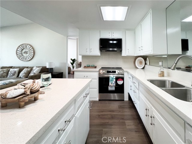 1533 Merion Way, M2-26D, Seal Beach CA: https://media.crmls.org/medias/53ebfe89-4856-4ea1-a1fd-49ff7f9cc174.jpg