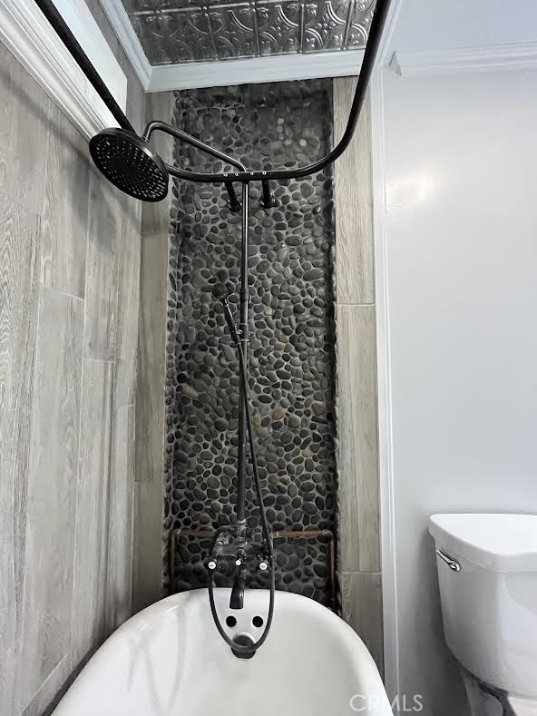 2nd bathroom shower wall detail