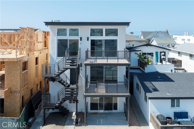 Detail Gallery Image 20 of 24 For 913 E Balboa Blvd #B,  Newport Beach,  CA 92661 - 3 Beds | 3 Baths