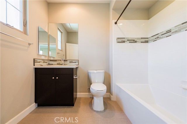 114 Bridle, Irvine CA: https://media.crmls.org/medias/53ec9cf5-2fe8-43d4-80f6-472b290c3790.jpg