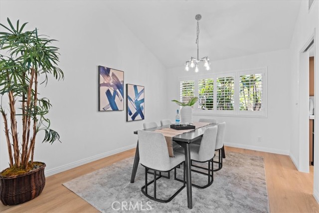 Detail Gallery Image 14 of 34 For 12325 Glynn, Downey,  CA 90242 - 4 Beds | 2/1 Baths