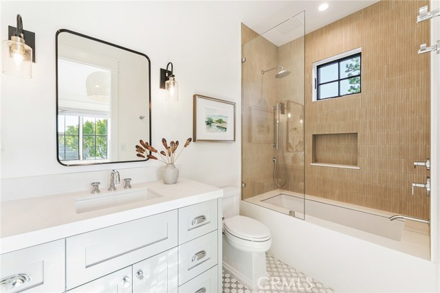 2001 Port Ramsgate Place, Newport Beach CA: https://media.crmls.org/medias/53edc91d-97f4-4180-9ae7-cd611f911bbf.jpg