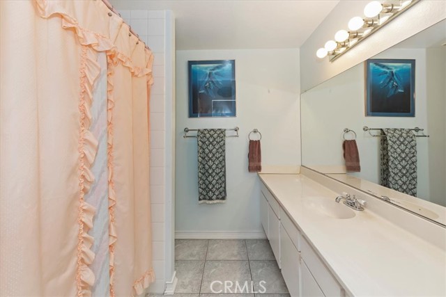 Detail Gallery Image 35 of 42 For 8676 Limestone Dr, Riverside,  CA 92504 - 3 Beds | 3 Baths