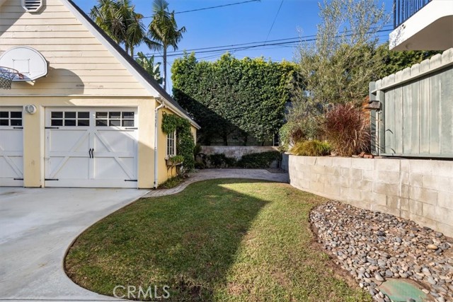 3109 Walnut Avenue, Manhattan Beach, California 90266, 3 Bedrooms Bedrooms, ,3 BathroomsBathrooms,Residential,Sold,Walnut,SB22255012