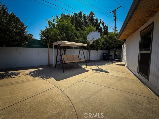 Detail Gallery Image 17 of 44 For 18457 E Armstead St, Azusa,  CA 91702 - 4 Beds | 2 Baths