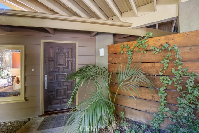 Detail Gallery Image 2 of 55 For 17610 Chase St, Northridge,  CA 91325 - 4 Beds | 3 Baths