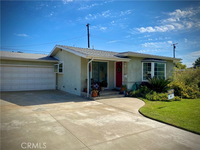 1048 E Lemon Ave, Glendora, CA 91741