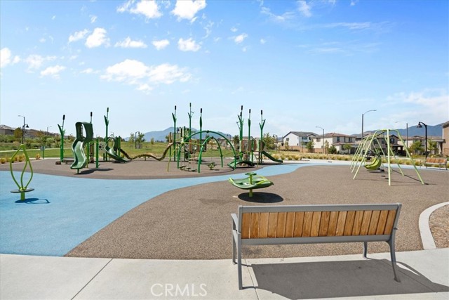 Detail Gallery Image 44 of 50 For 2335 Powell Dr, Rialto,  CA 92377 - 3 Beds | 2/1 Baths