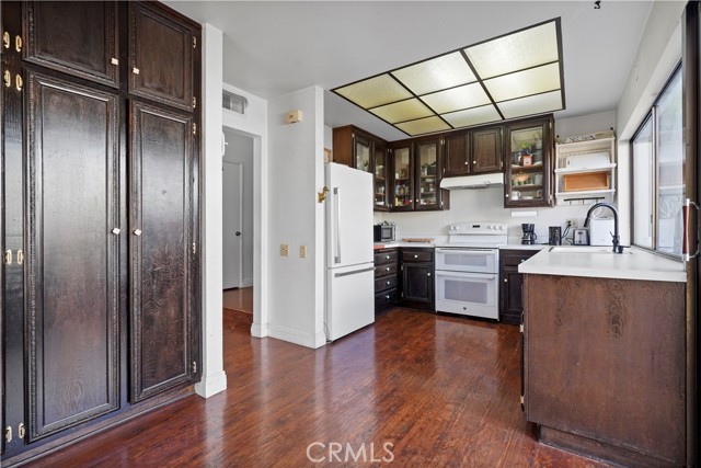 Detail Gallery Image 13 of 40 For 25236 via Sistine, Valencia,  CA 91355 - 2 Beds | 2 Baths