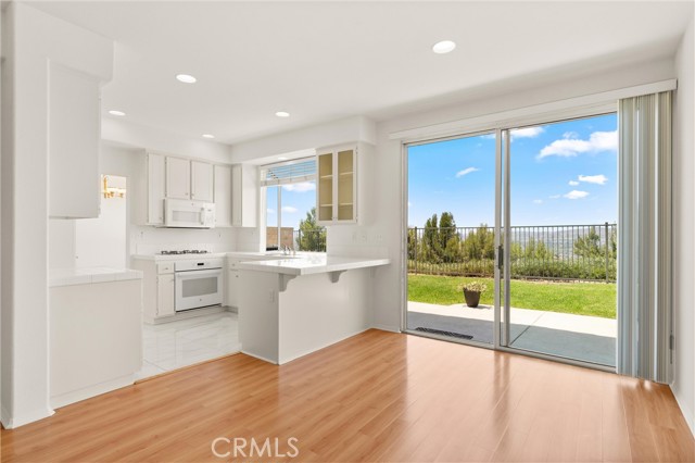 Detail Gallery Image 14 of 45 For 917 S Dylan Way, Anaheim Hills,  CA 92808 - 3 Beds | 2/1 Baths