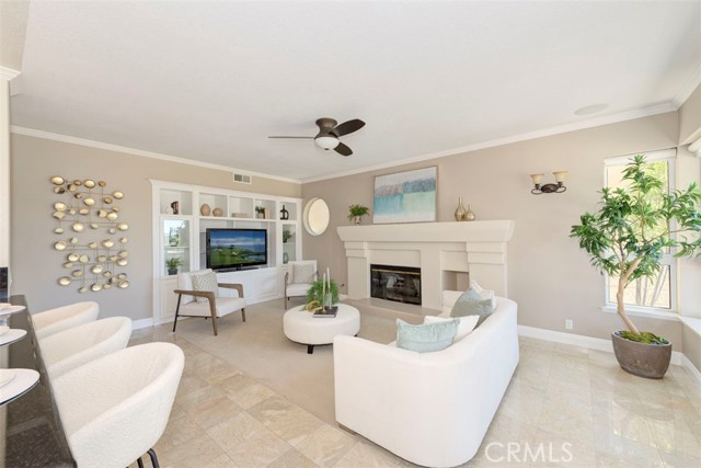 8 Dover, Rancho Santa Margarita CA: https://media.crmls.org/medias/53f3fae4-7e40-40ca-8737-5a7cda260742.jpg