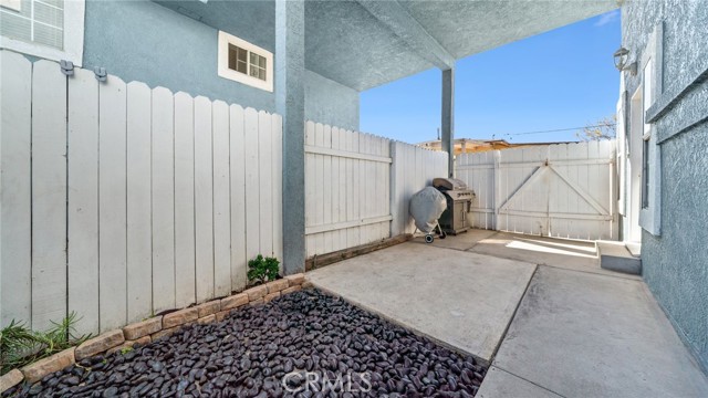 Detail Gallery Image 2 of 19 For 4845 W 118th Pl, Hawthorne,  CA 90250 - 3 Beds | 2/1 Baths