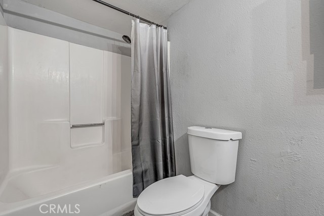 Detail Gallery Image 20 of 22 For 16465 Green Tree, Victorville,  CA 92395 - 2 Beds | 2 Baths