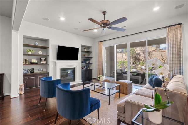 Detail Gallery Image 21 of 71 For 22385 Copper Mountain Ct, Saugus,  CA 91350 - 5 Beds | 5 Baths