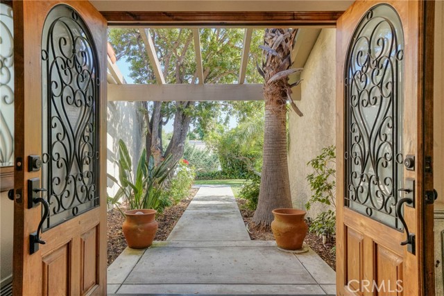 2292 Hillsbury Road, Westlake Village CA: https://media.crmls.org/medias/53f53ba0-2396-4384-9211-53295b8f561f.jpg