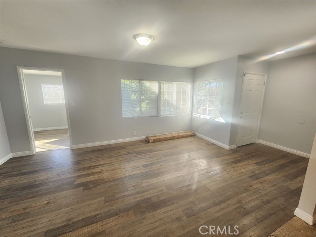 Detail Gallery Image 3 of 38 For 7910 Nagle, North Hollywood,  CA 91605 - 3 Beds | 1 Baths