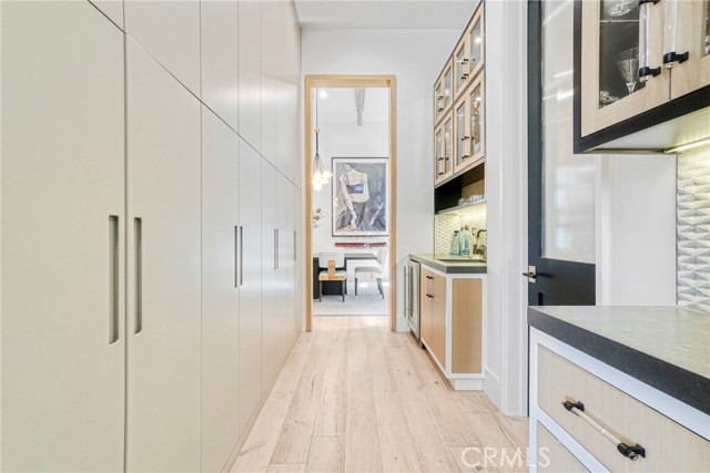 4961 Edgerton Avenue, Encino CA: https://media.crmls.org/medias/53f6380d-87b9-4b32-ad16-d02c475cca91.jpg