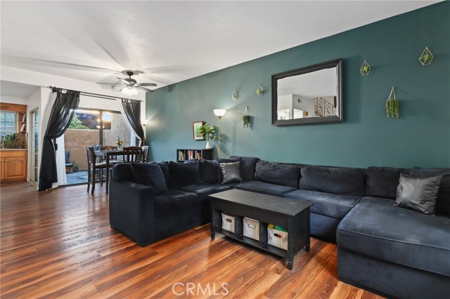 Front Image Thumbnail for CRPW25266182