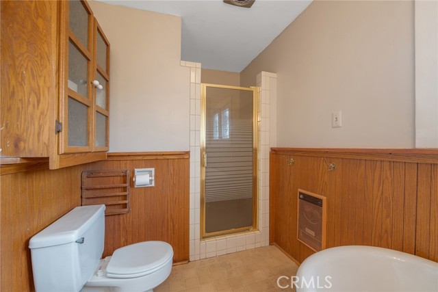 Detail Gallery Image 30 of 54 For 2733 E Walnut Ave, Orange,  CA 92867 - 6 Beds | 2/2 Baths