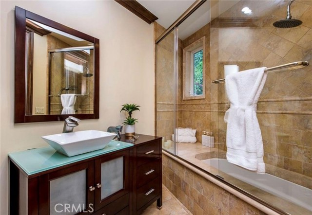 Detail Gallery Image 14 of 26 For 1441 Robmar, Beverly Hills,  CA 90210 - 7 Beds | 7/1 Baths