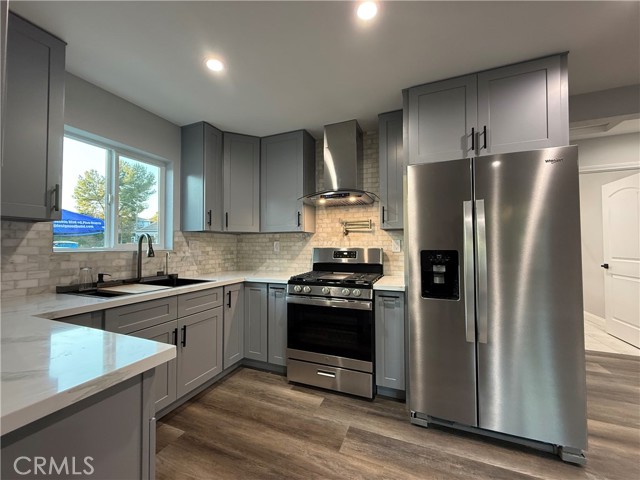 Front Image Thumbnail for CROC25260179